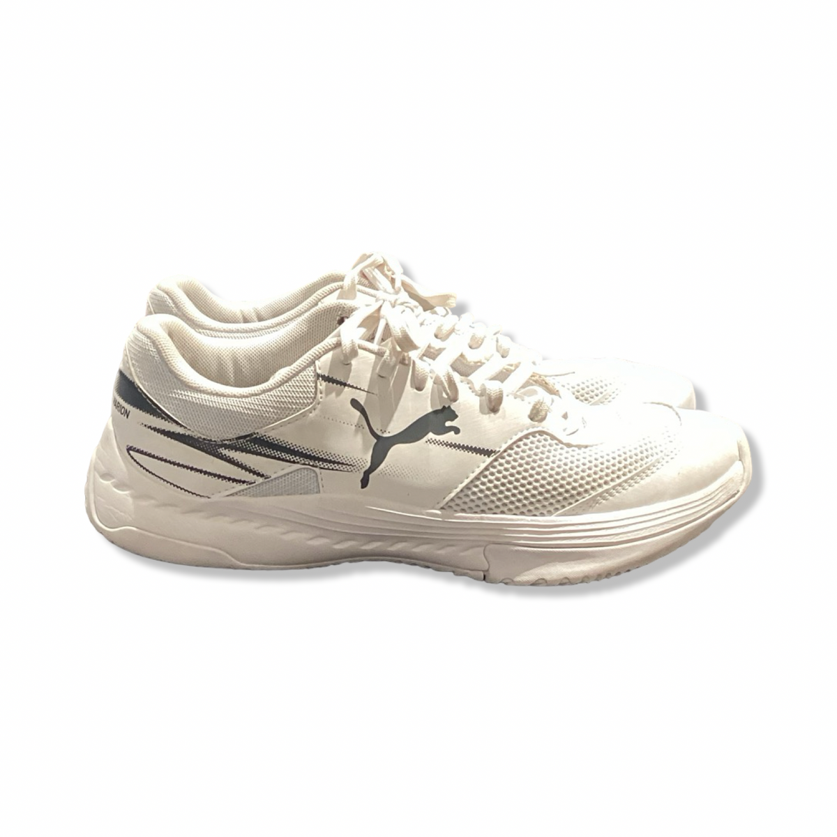 White Puma Varion II women's training shoes in size 39, photographed from the side against a white background.