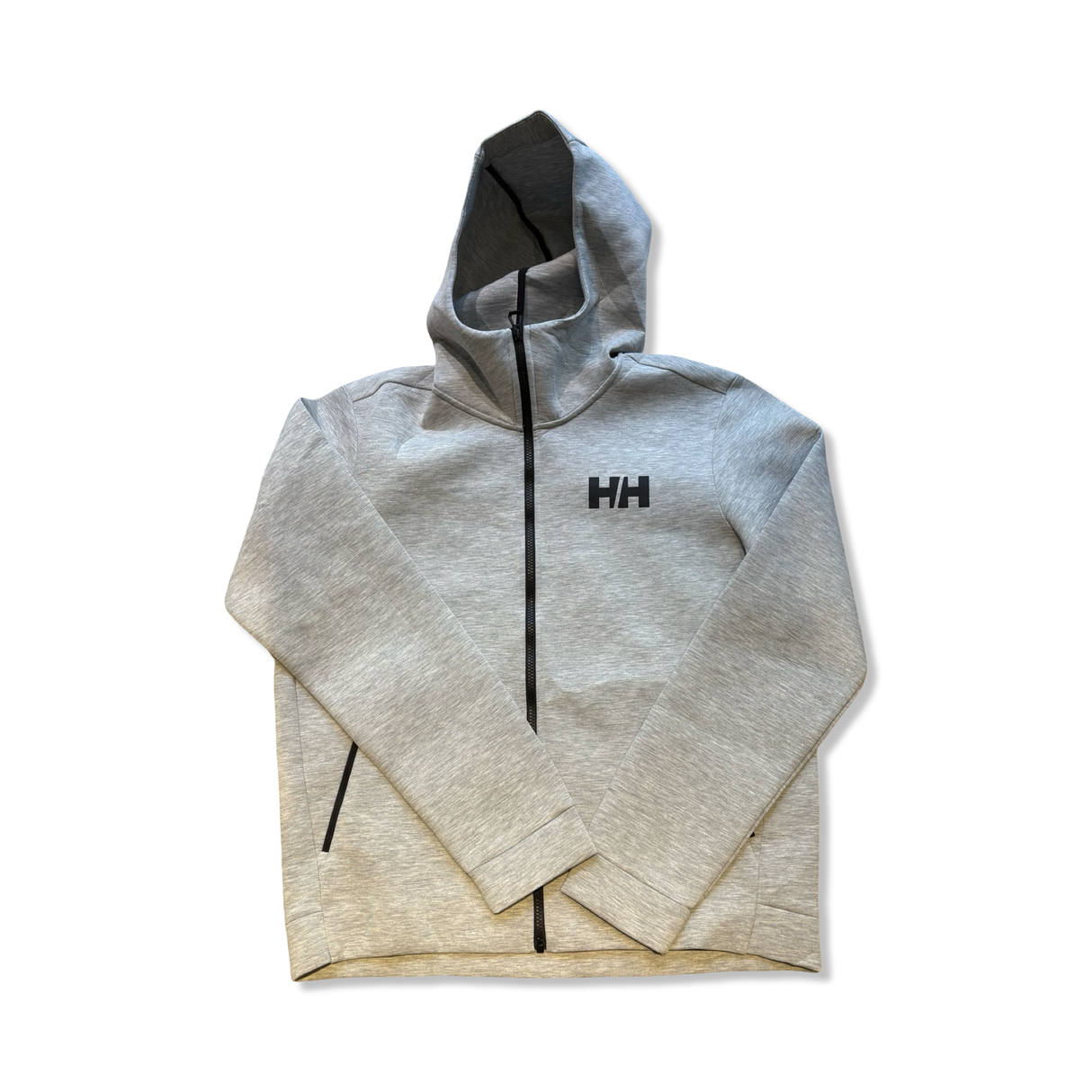 Grå Helly Hansen-hoodie för herr med huva och dragkedja, fotograferad mot vit bakgrund.