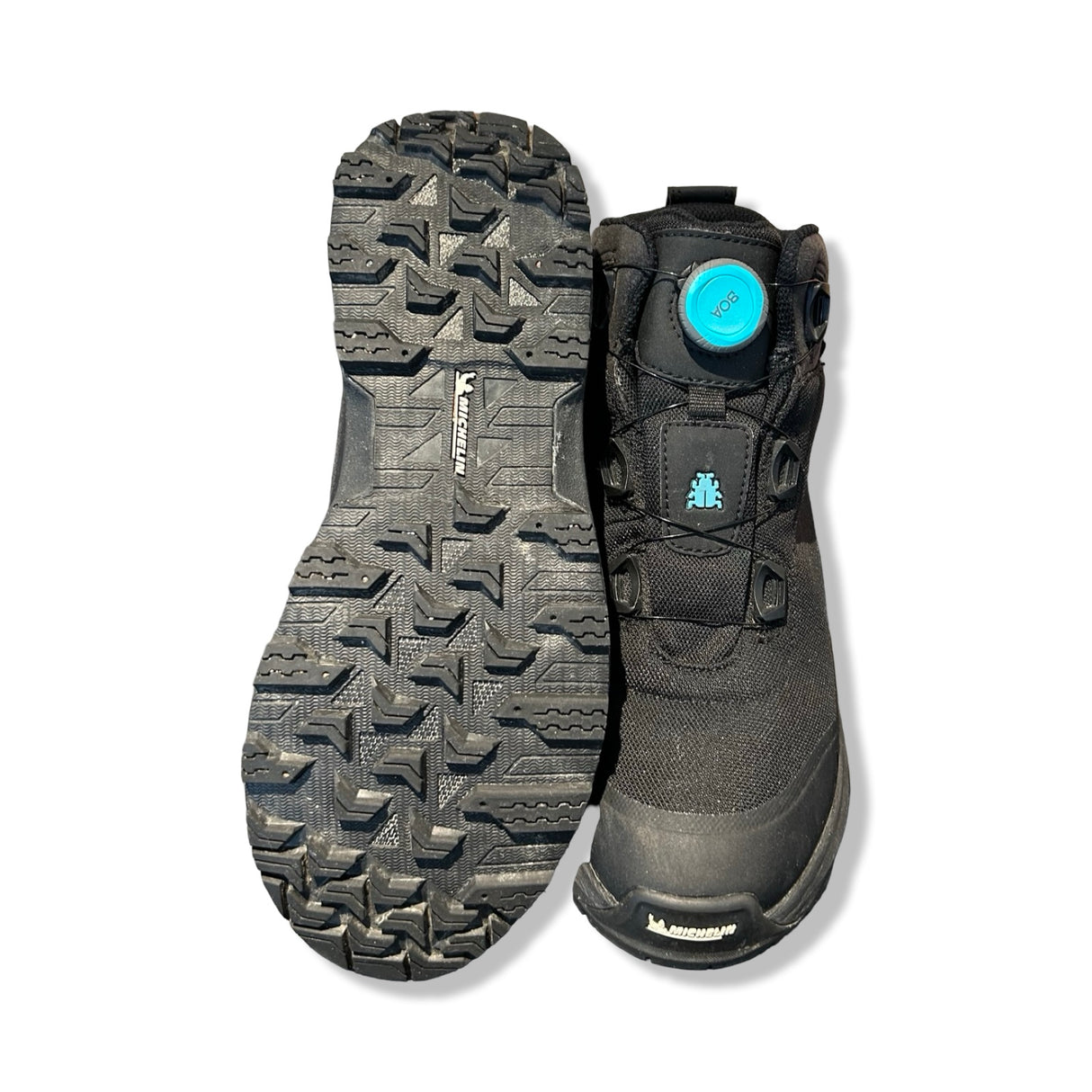 Icebug Stavre 2 Michelin GTX vinterkängor för dam i svart, med Michelin-sula och blått BOA-vred mot vit bakgrund.