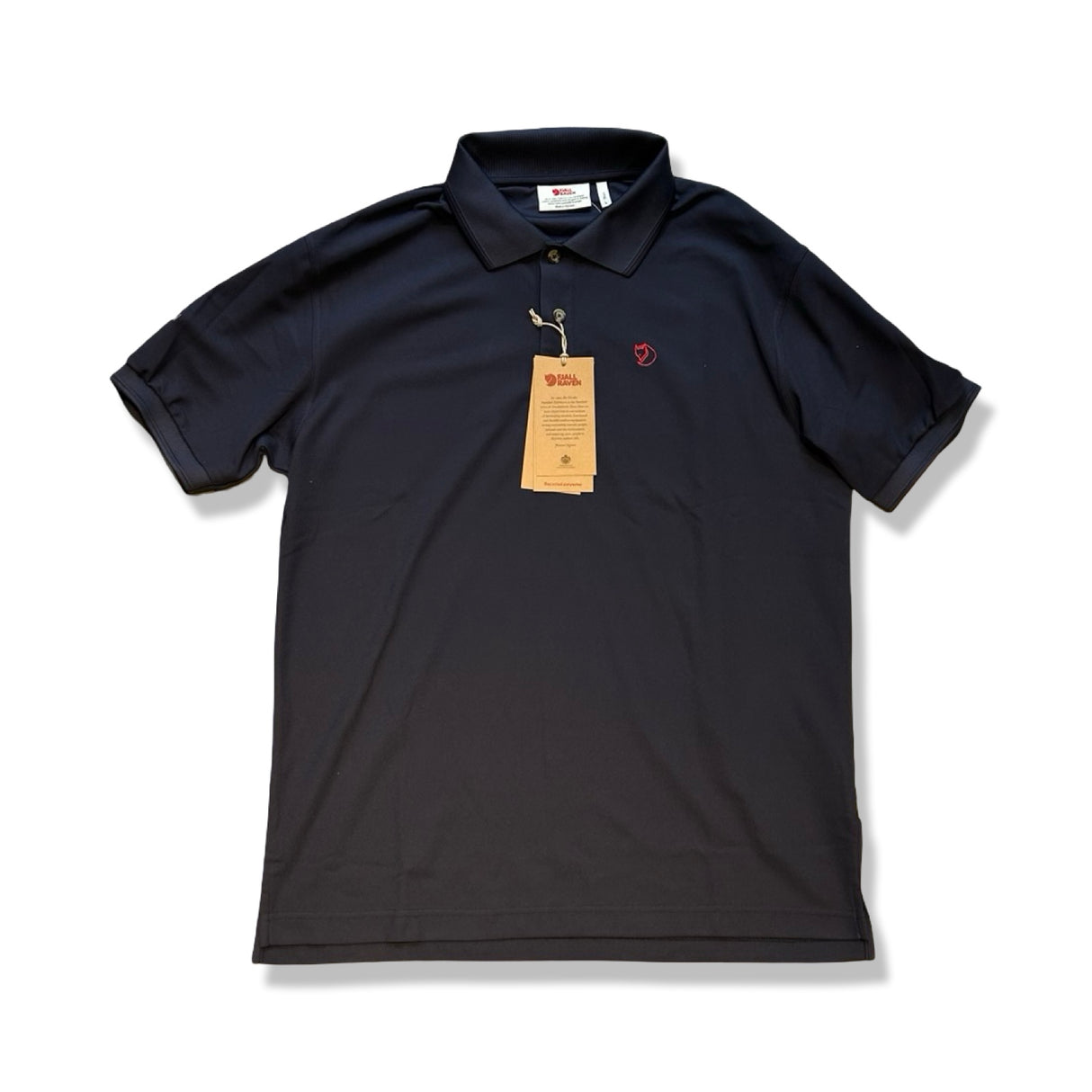 Fjällräven Crowley Pique Shirt för herr i mörkblått, fotograferad framifrån mot en vit bakgrund.