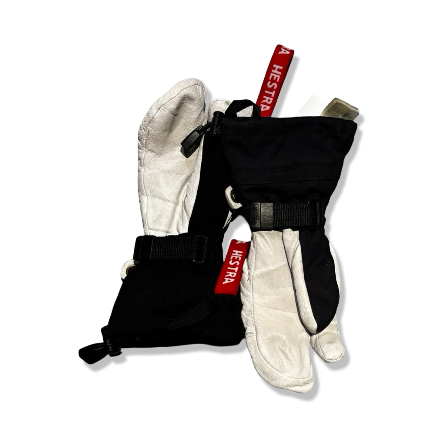 Vantar Hestra Army Barn 4