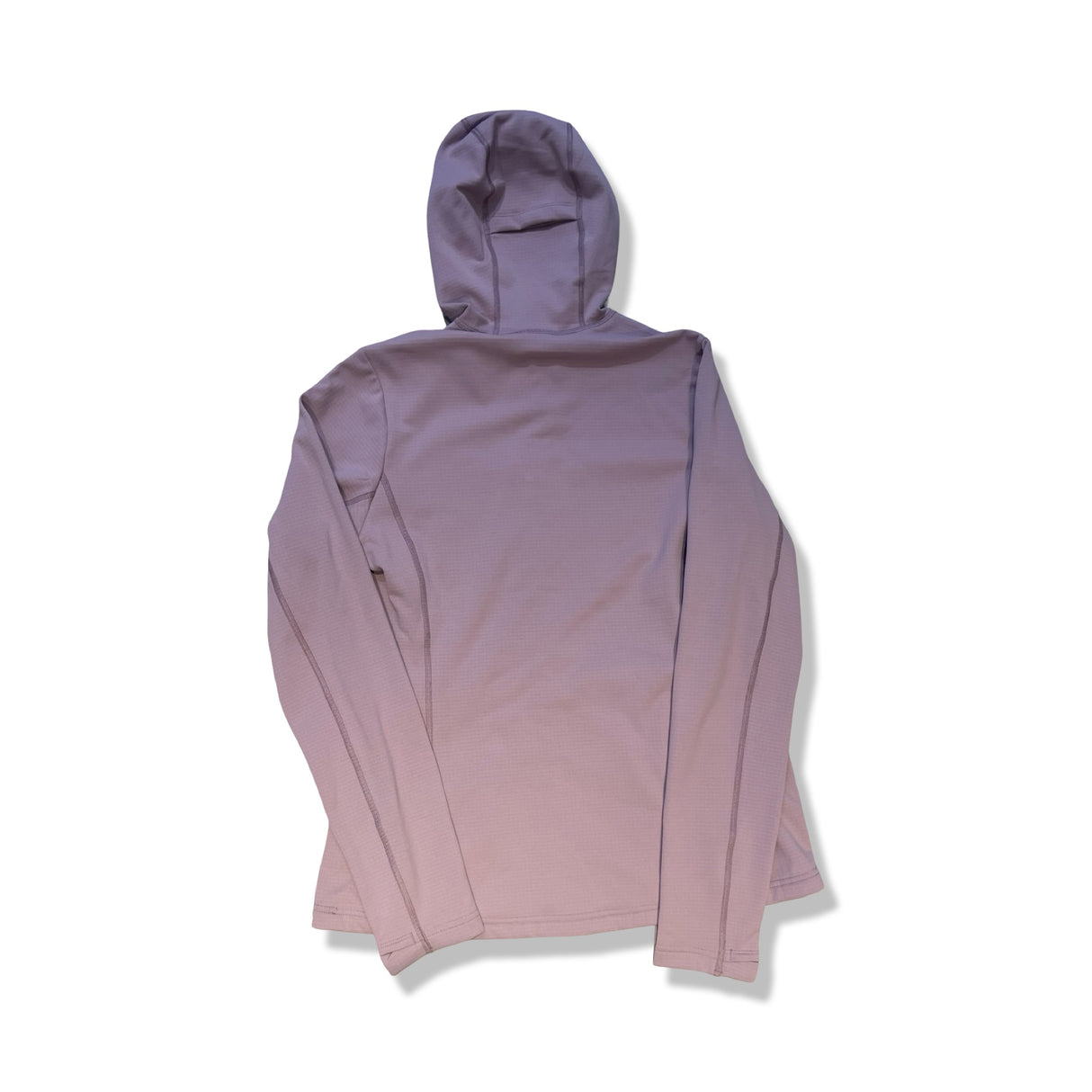 Baksidan av Helly Hansen Versalite fleecehoodie för dam i lila gridfleece, fotograferad mot en vit bakgrund.