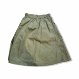 Green Fjällräven Vardag women's skirt with elastic waist, front view against a white background.