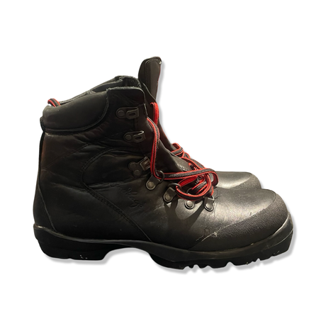Black Lundhags men's boots with red laces, side view against a white background.