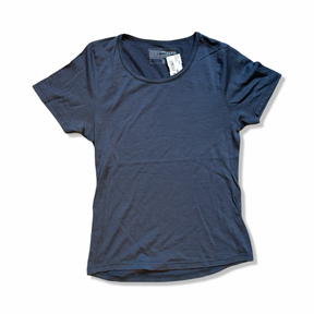 Grå Ortovox T-shirt i modell för herr, fotograferad framifrån mot en vit bakgrund.