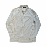 Beige Arc'teryx Skyline LS skjorta för herr med långa ärmar, fotograferad framifrån mot en vit bakgrund.