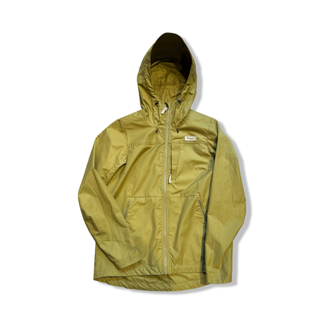 Green Bergans women's Nordmarka Leaf Light Wind Jacket, front view against a white background.