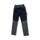Haglöfs Rugged Pant funktionsbyxa för barn i grått och svart, sedd bakifrån mot en vit bakgrund.