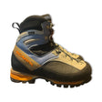 Scarpa Jorasses Pro GTX kängor i blått och svart med orangea detaljer, sedda från sidan mot vit bakgrund.