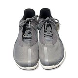 Grå Joe Nimble sneakers för herr i mesh-material, fotograferade framifrån mot en vit bakgrund.