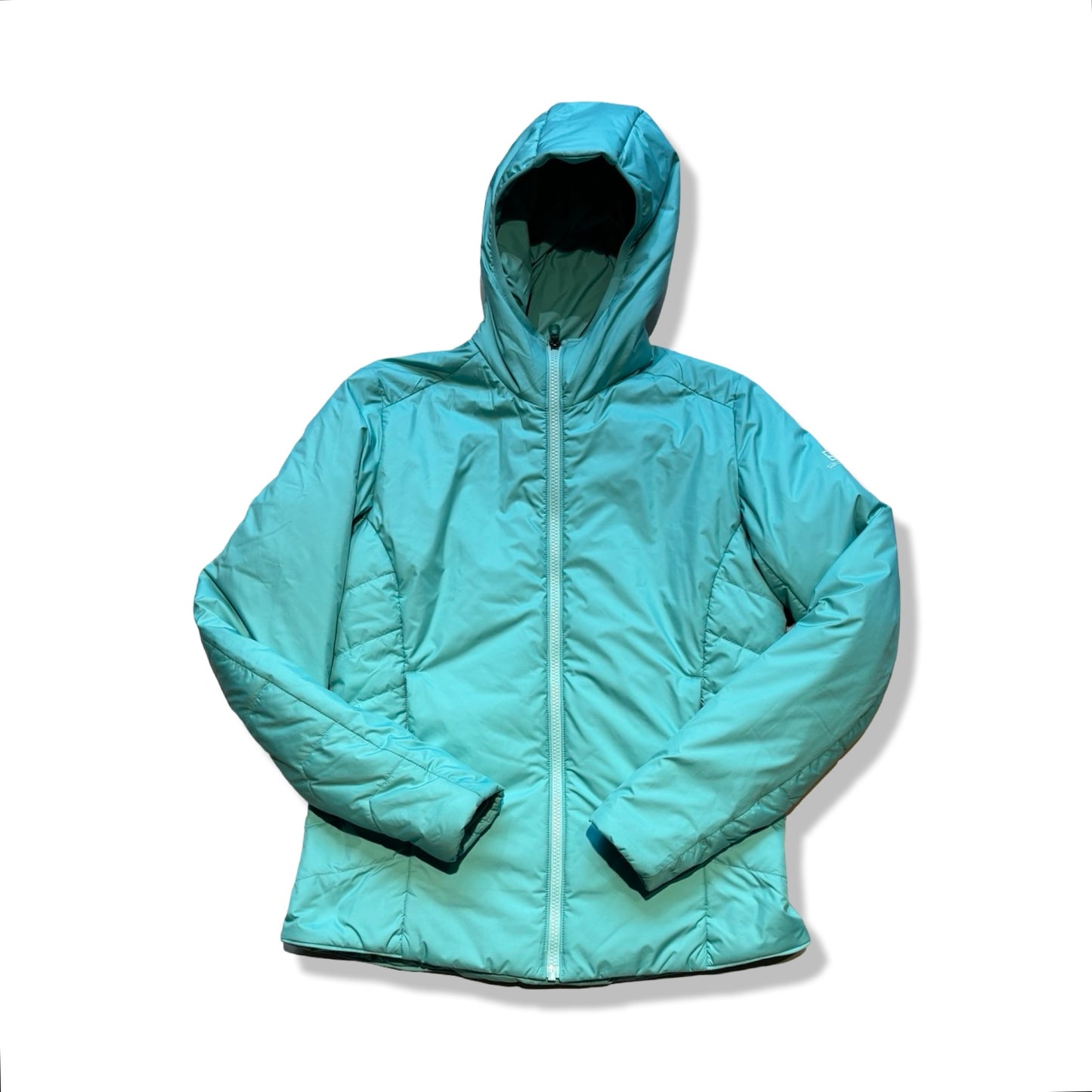 Salomon syntetjacka för dam i turkos. Jackan har huva och är fotograferad platt framifrån mot en vit bakgrund.
