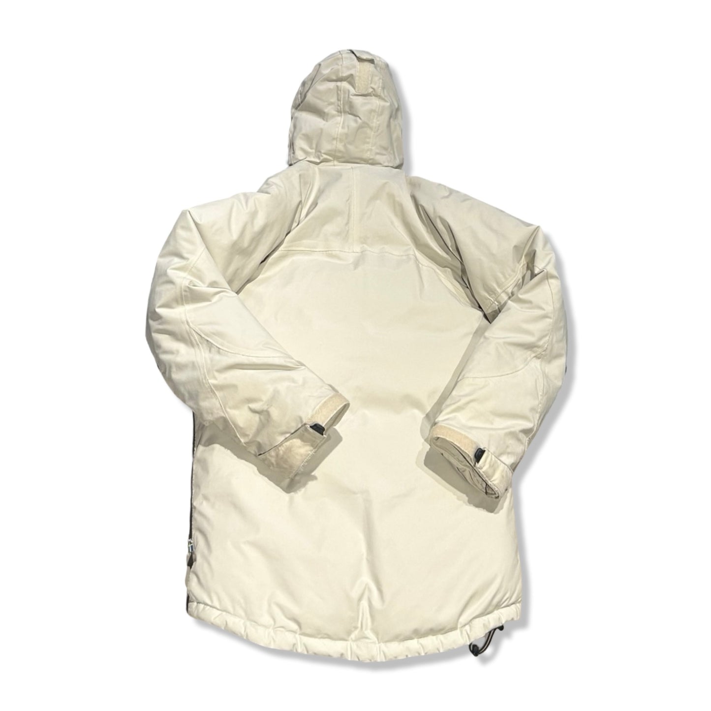 Baksidan av Fjällräven Down dunjacka för unisex i offwhite.