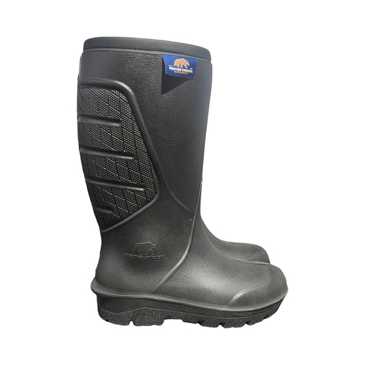 Polyver Classic High vinterkängor för dam i svart. Kängorna har ett högt skaft och är fotograferade i profil mot en vit bakgrund.