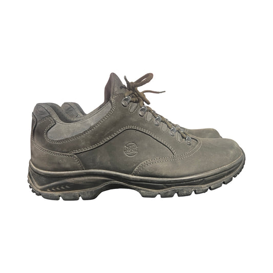 Vandringsskor Hanwag Robin för herr i grått, fotograferade från sidan mot en vit bakgrund.