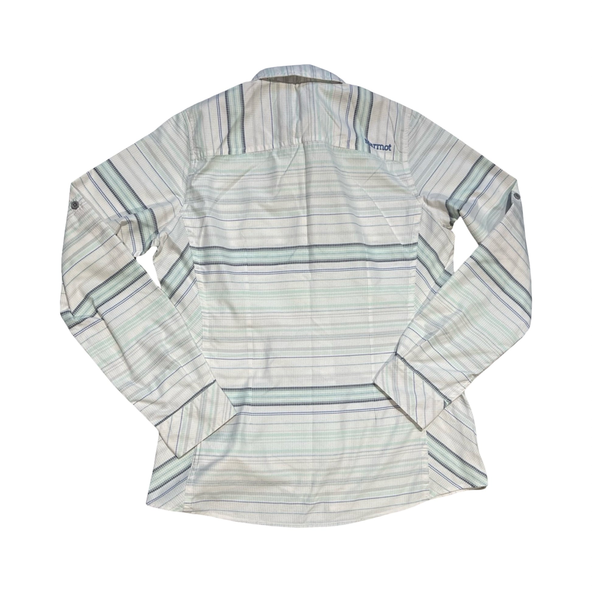 Baksidan av Marmots långärmade skjorta för dam i ett vitt, grönt och blått randigt mönster, fotograferad platt mot en vit bakgrund.